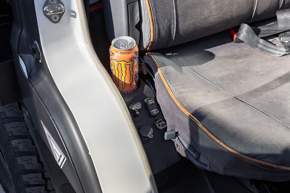 Rear Cupholders - Land Cruiser D/Cab 8 Land Cruiser D/Cab Rear Cupholders